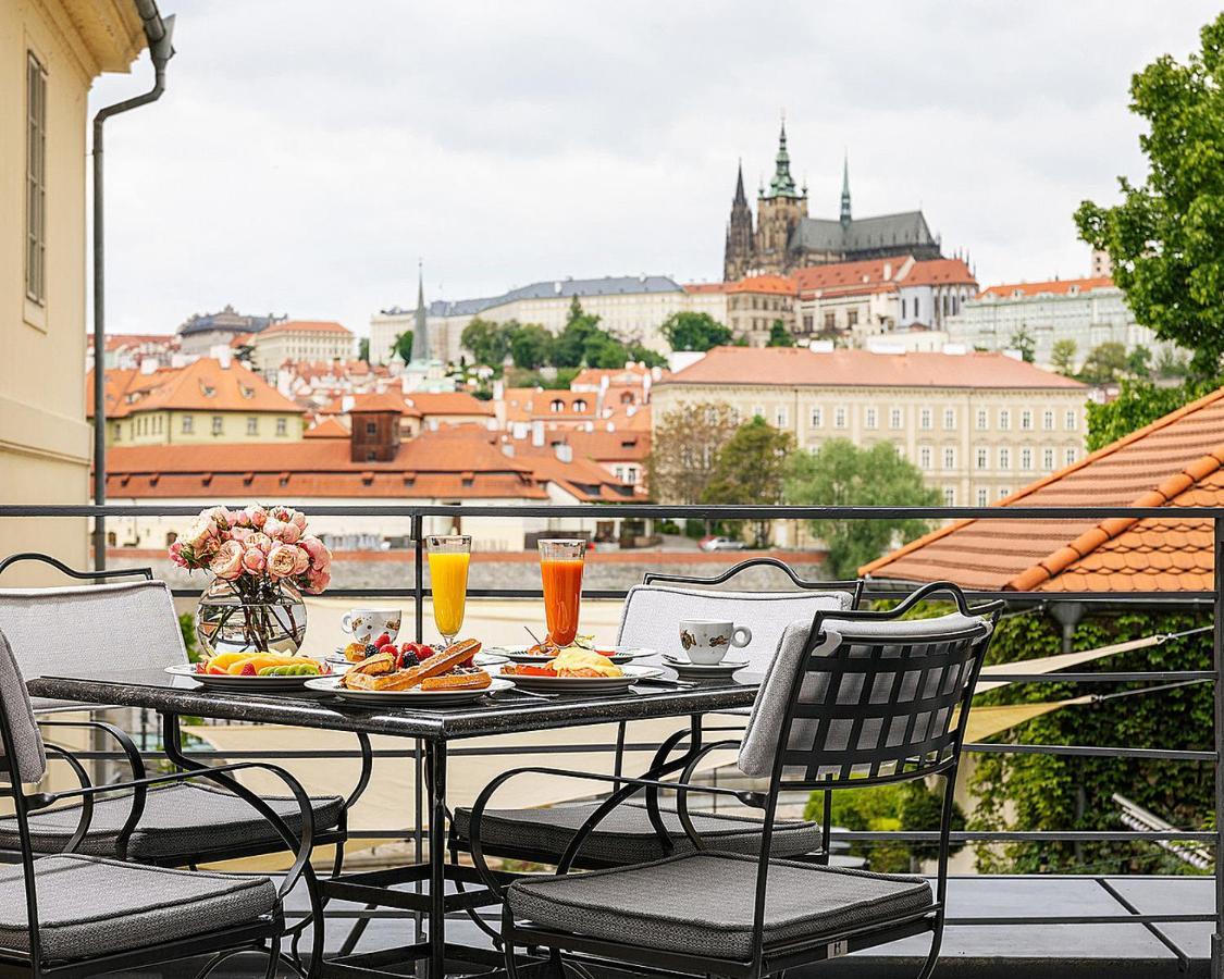 Four Seasons Hotel Praga Exterior foto