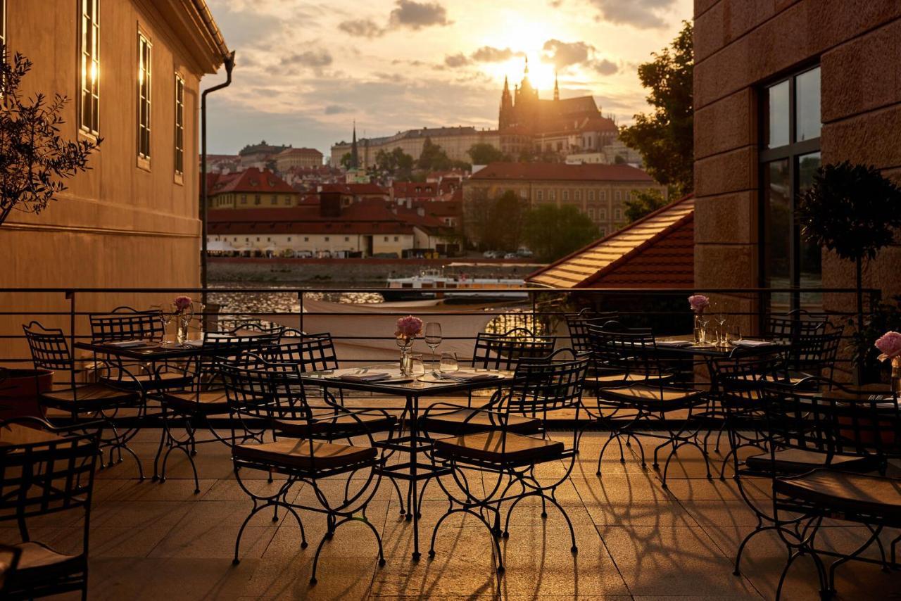 Four Seasons Hotel Praga Exterior foto